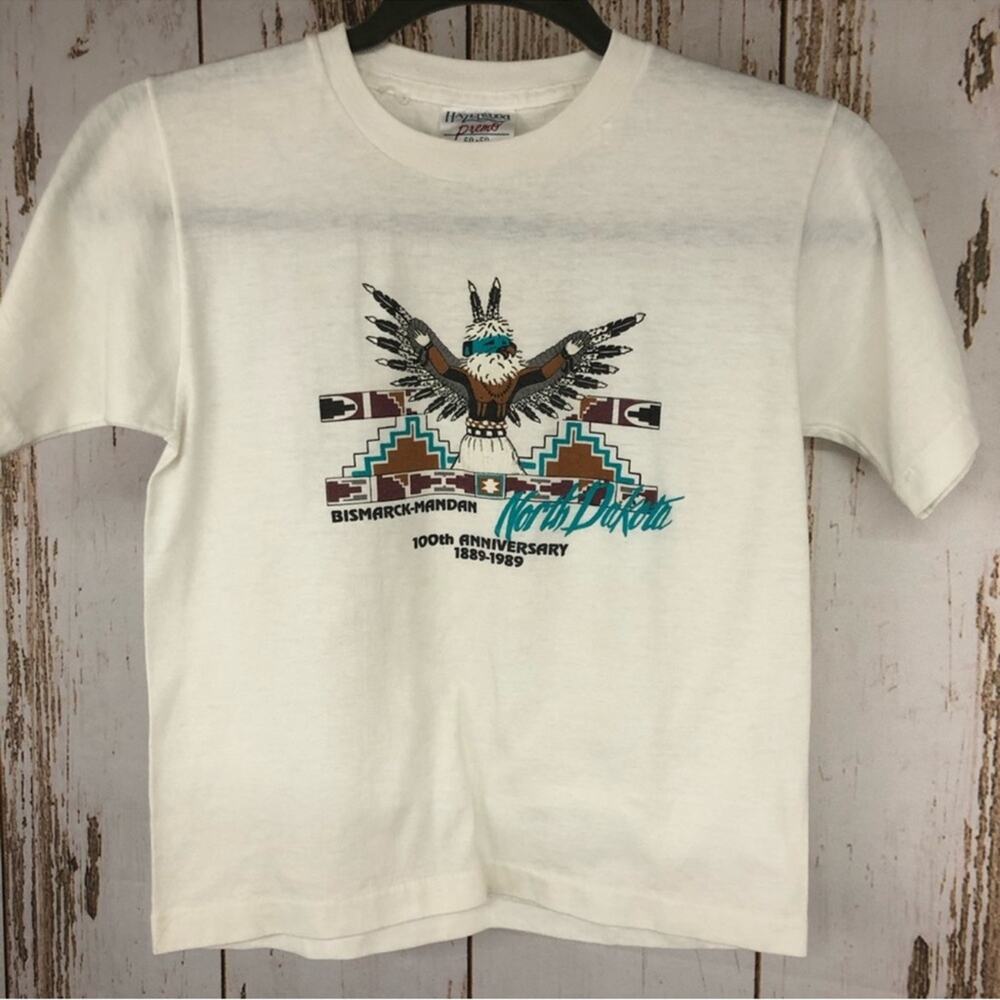 Bismarck-Mandan ND T-Shirt, Size Youth 14/16. In good used condition!